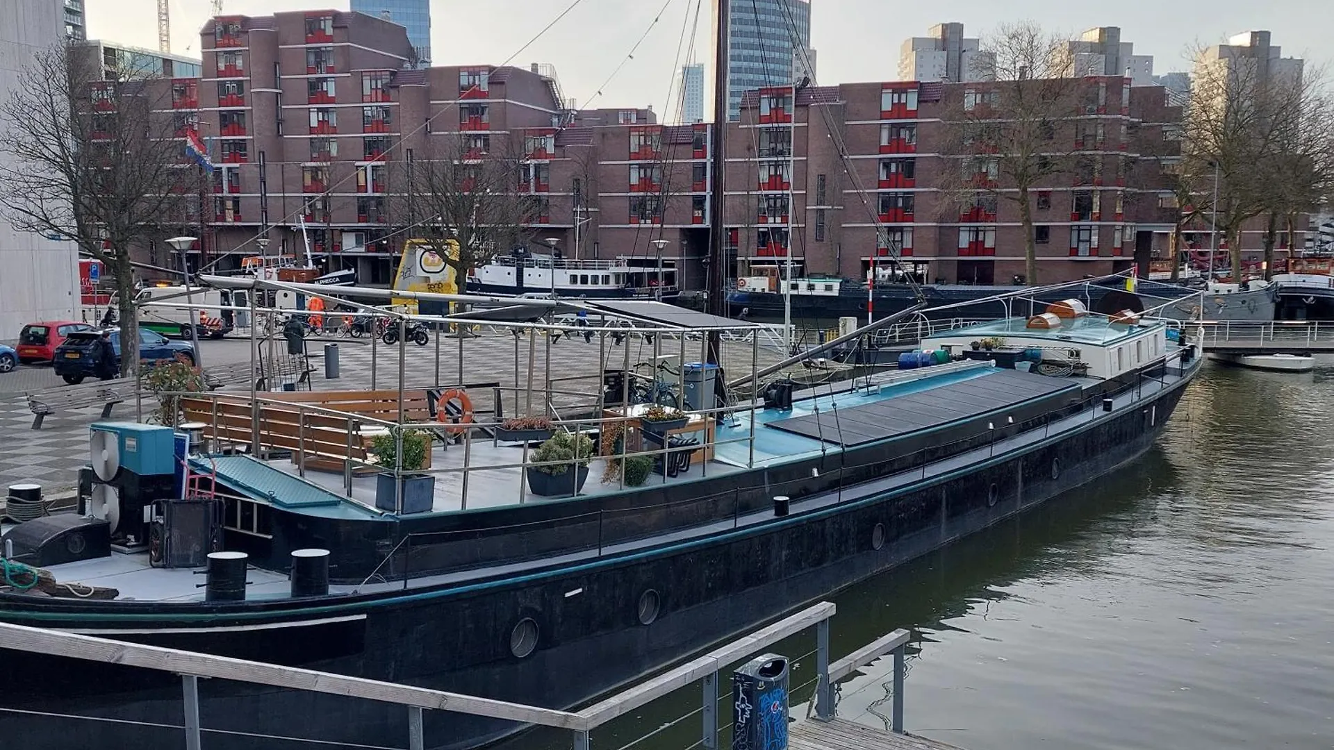 Rooms On Water Rotterdam Bed & Breakfast