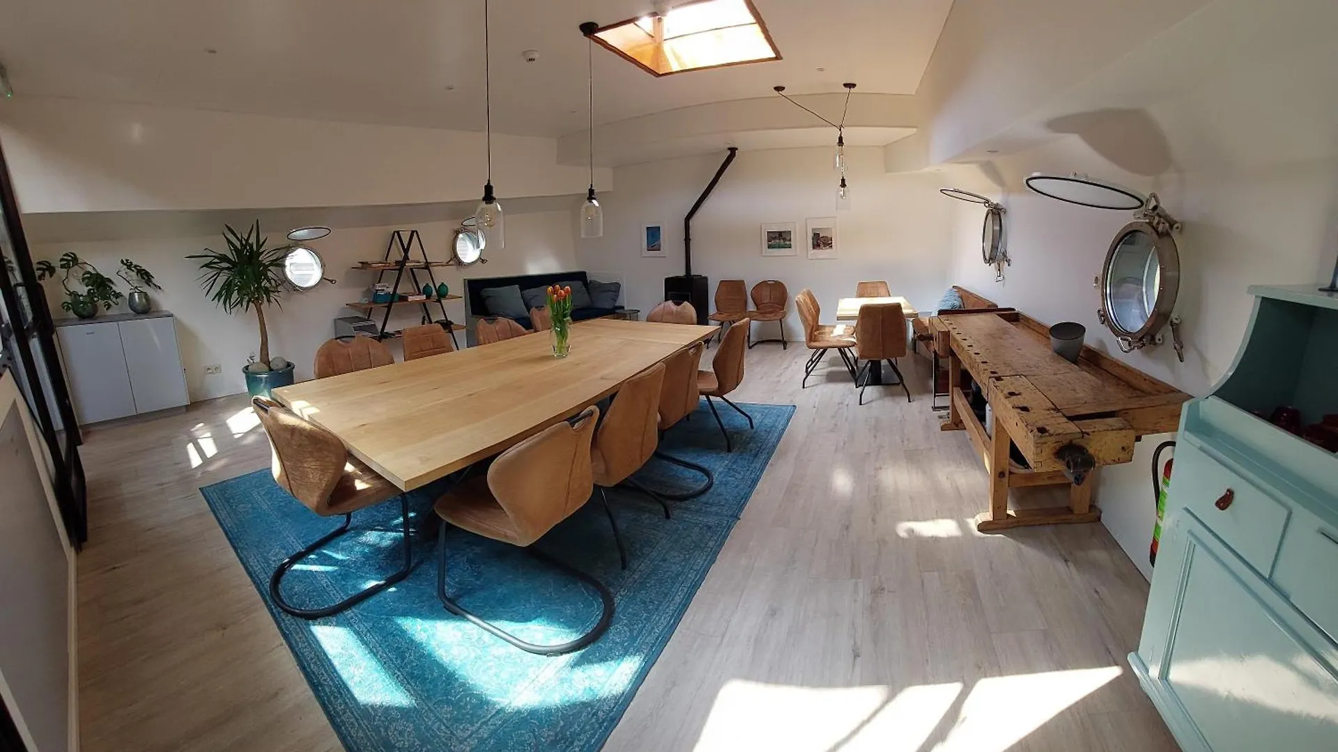 *** Bed & Breakfast Rooms On Water Rotterdam Nederland