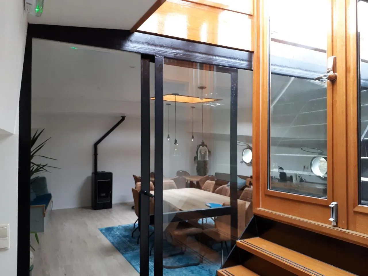 Rooms On Water Rotterdam Bed & Breakfast